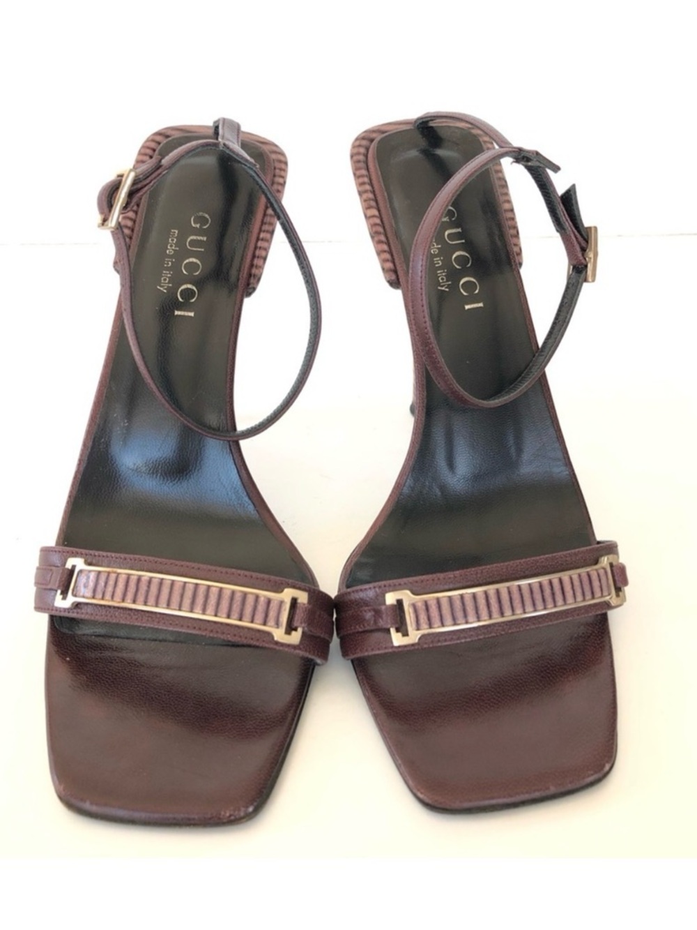 GUCCI Purple Strappy Ankle  Heel Sandals Sz7   Free gift if purchased 48 hrs